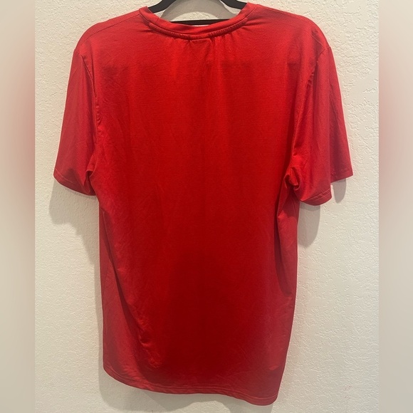 Spyder Men’s red Short Sleeve shirt Size Medium - Picture 2 of 3